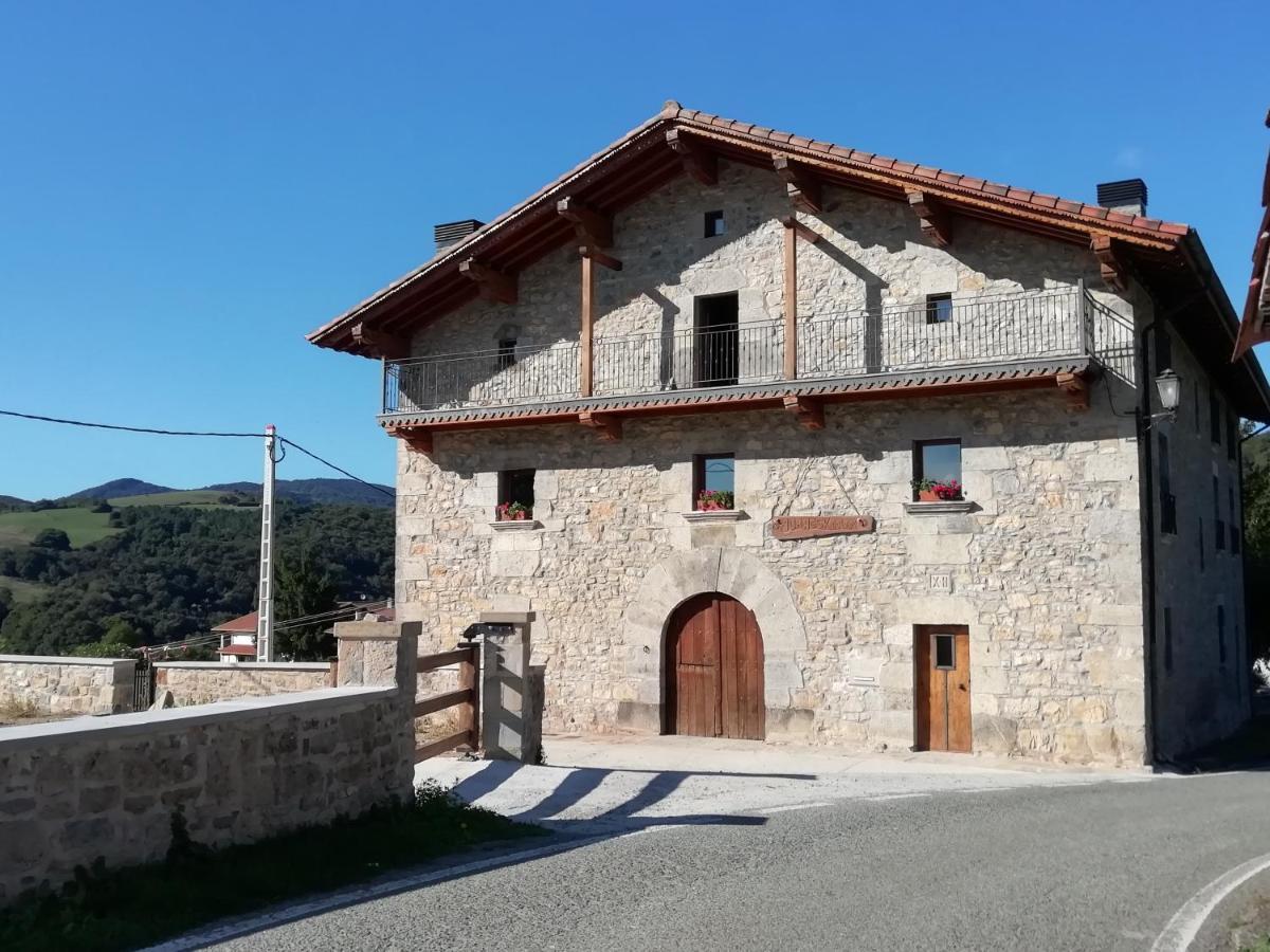 Casa Rural Juangoxenea Ihaben Екстериор снимка