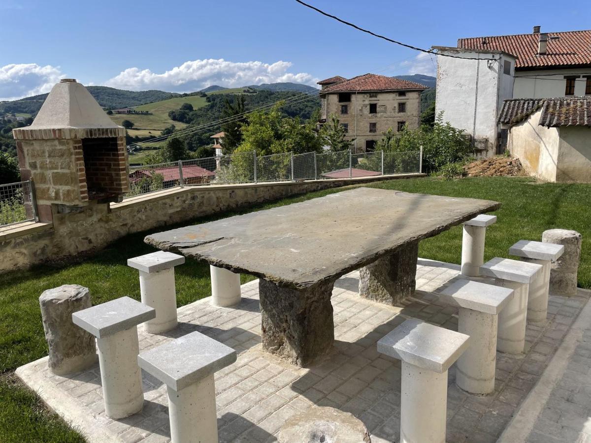 Casa Rural Juangoxenea Ihaben Екстериор снимка
